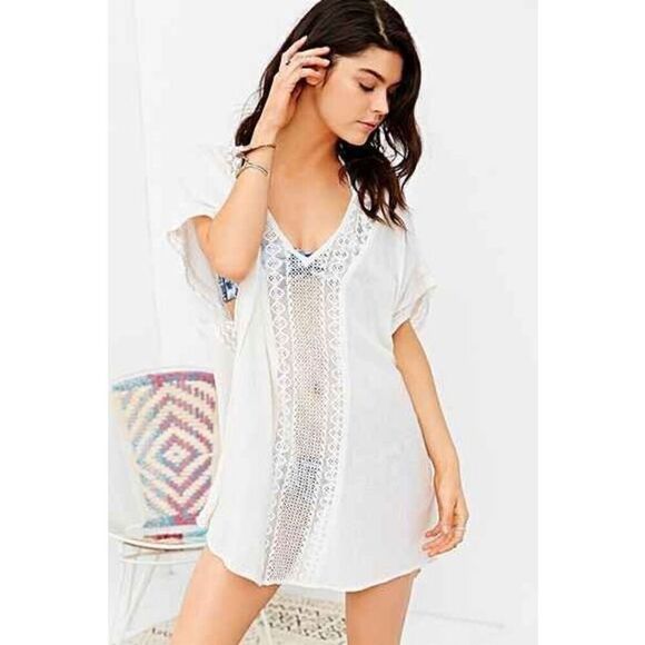 Urban Outfitters Band of Gypsies XS/S White Crochet Swim Coverup Tunic - Picture 1 of 5
